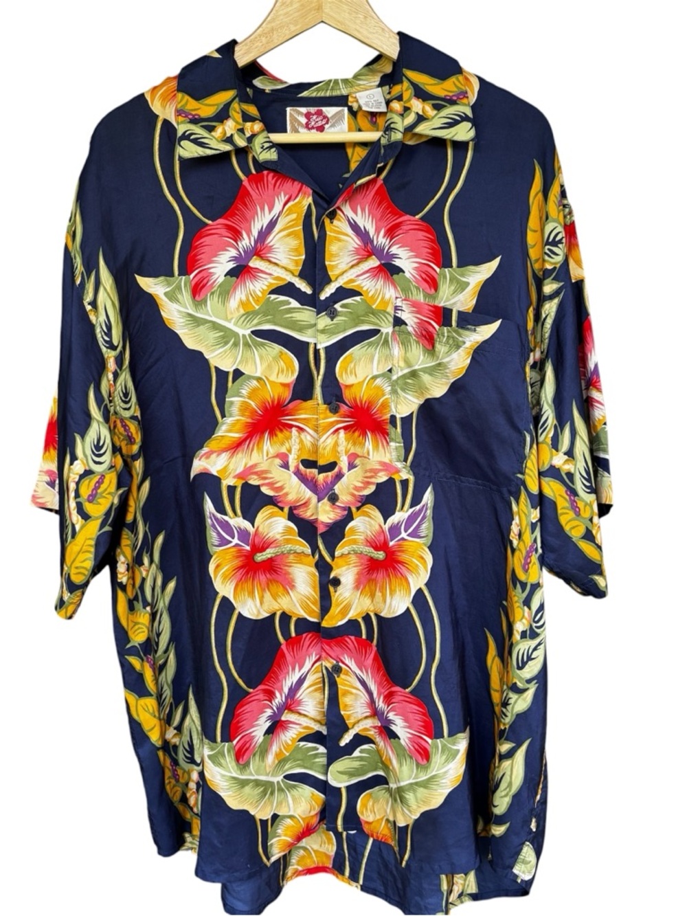 Men's L Hawaiian Shirt 100% Silk Tropical Cabana Resort Beach Floral Button Up